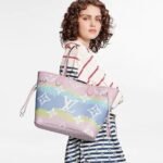 Louis Vuitton ESCALE NEVERFULL MM Pastel Pink