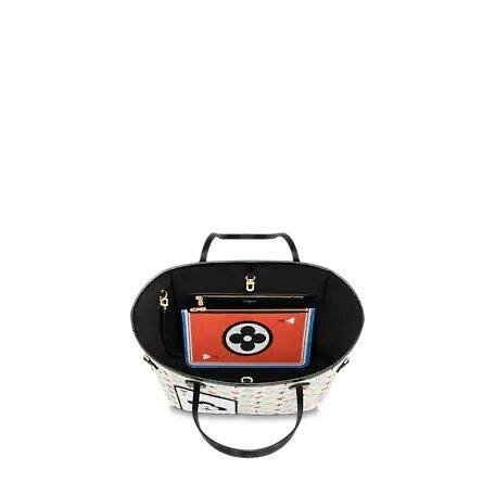 Louis Vuitton GAME ON NEVERFULL MM White