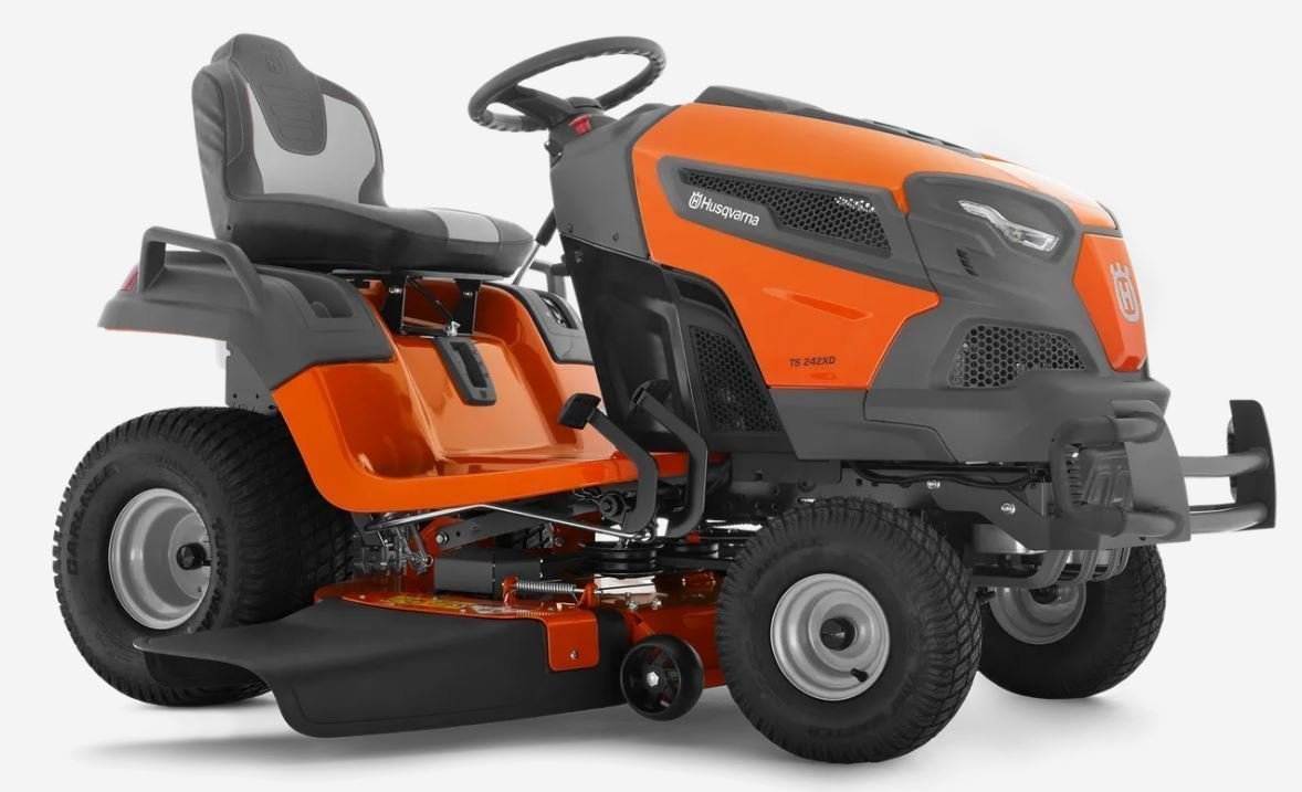 960430338.jpg Husqvarna TS 242XD 42″ Lawn Tractor 21.5hp Kawasaki 726cc V-Twin Engine #960430338 - Image 1