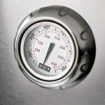 Weber Summit S-470 Gas Grill - Image 8