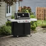 Genesis E-330 Gas Grill (Natural Gas) - Image 5
