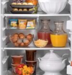 GE – 28 in. Wide 17.5 Cu. Ft. Top-Freezer Refrigerator with Edge-to-Edge Glass Shelves – White - Image 7