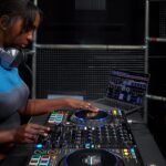 Pioneer DJ DDJ-FLX10 4-Channel DJ Controller - Image 16