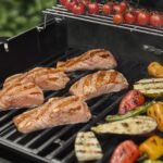 Spirit® E-425C Gas Grill (Natural Gas) - Image 6