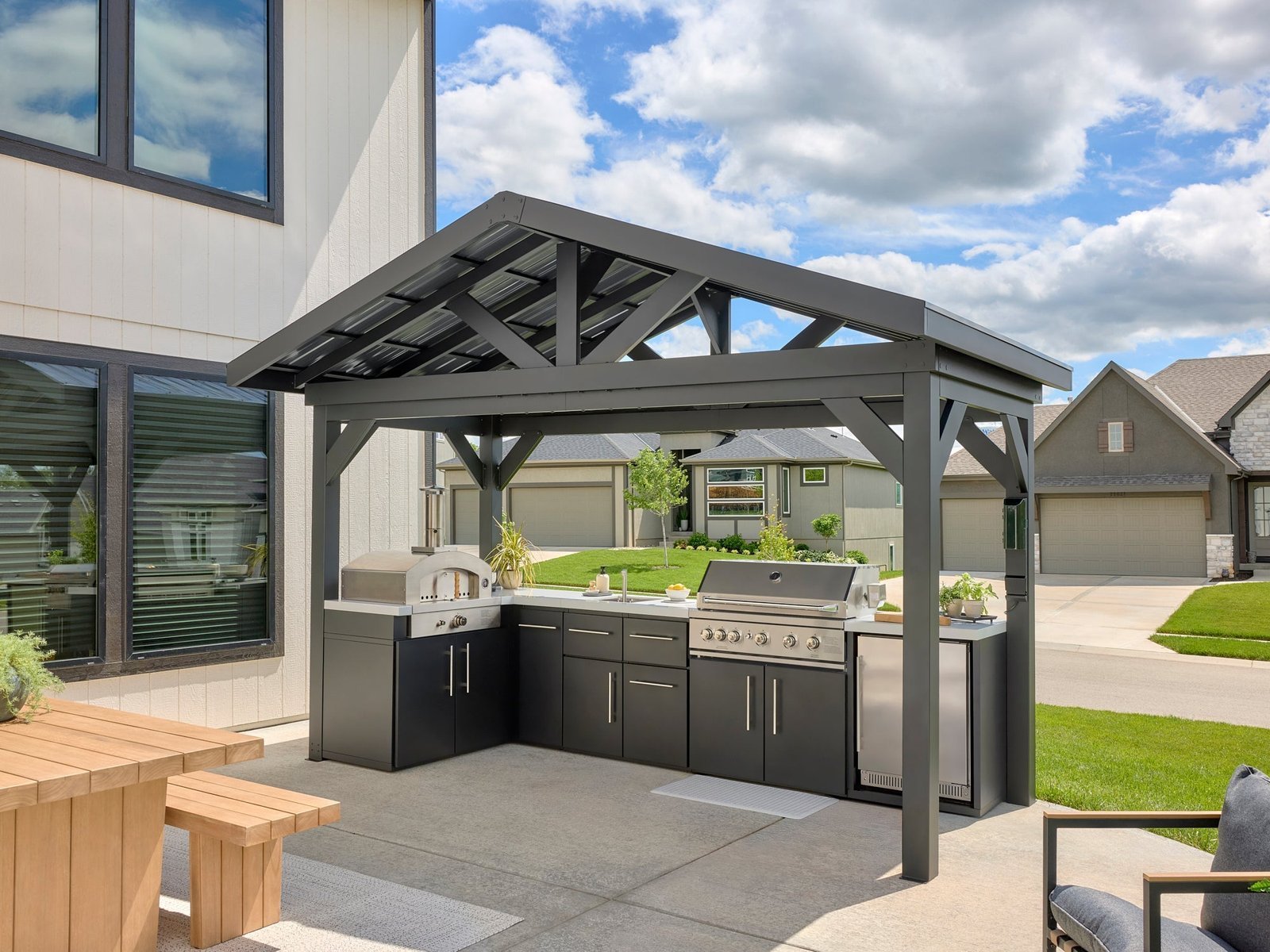 p9eng7ijufrem8jqwozg.jpg Lancaster L-Shape Outdoor Kitchen - Image 1