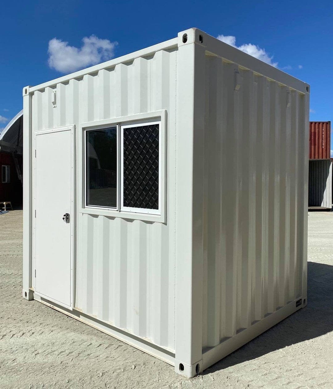 premiershippingcontainers_1600729416_2403415004786665284_4553681639-1.jpg 10’ office container with AC - Image 1